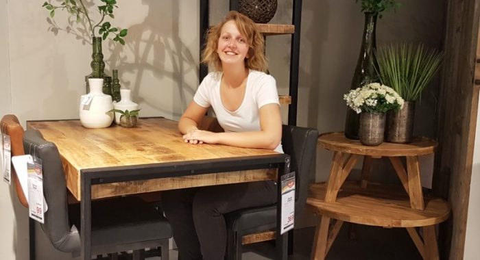 Daisy (27) werkt bij Profijt Meubel: ‘mijn vriend komt soms thuis in een totaal ander huis’